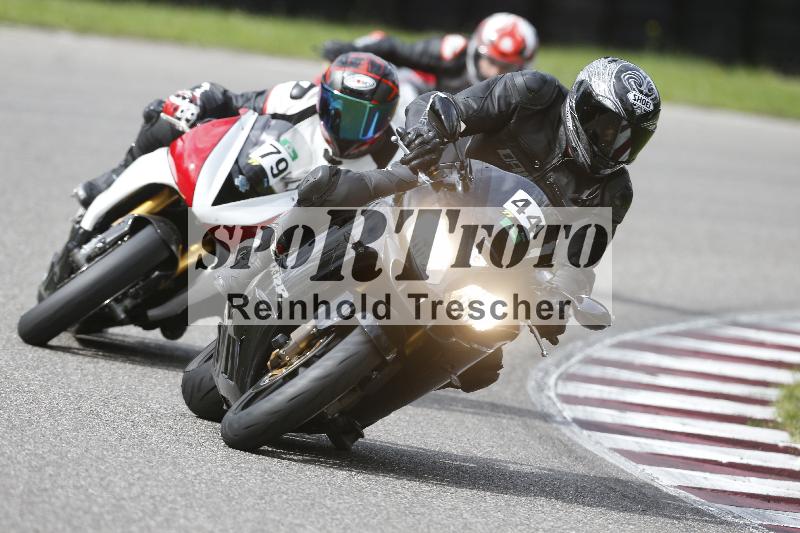 /53 16.09.2025 Track Day Domi Aegerter ADR/Gruppe gruen/44